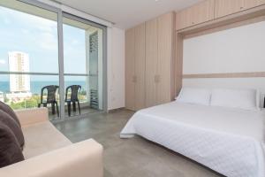 Beachside Bliss: Salguero Suites