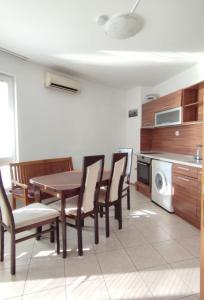 Sea view family apartment Saint Vlas