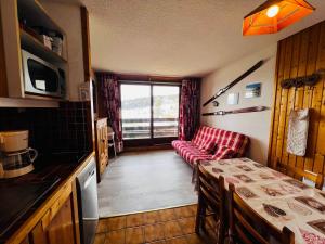 Appartements Studio cabine cosy aux Saisies, sud, 4 pers, skis aux pieds, proche ESF, tout equipe - FR-1-293-169 : photos des chambres