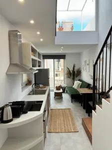 MYROVOLOS APARTMENTS - Vrontádos