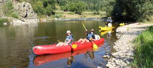 Campings Roulotte quatre saisons Chez Sophie et Gilles : photos des chambres