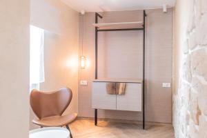 L&B Amphitheater Apartments