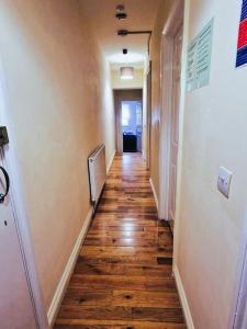 2 Bedroom Flat close to centre