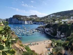 Ponza Holiday Homes - Cala Feola - Arcipelago Ponziano