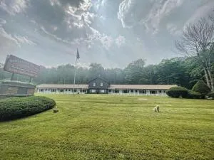 Berkshire Valley Inn - New Ashford