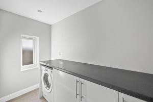 Brand New 5 Bedroom House