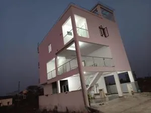 Dhruva Villa - Halgūr