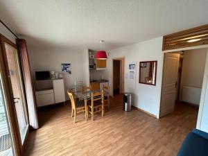 Studio avec coin montagne 4 personnes Orelle 3 Vallées - Spa & Piscine - Apt 004