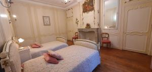 B&B / Chambres d'hotes Manoir de Saint Ouen : photos des chambres