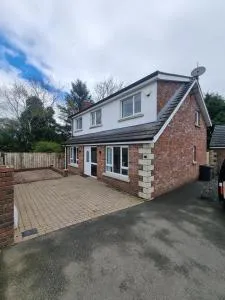 Sullatober House with hot tub and games room - Carrickfergus