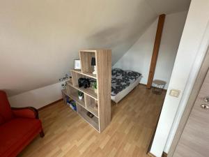 2,5 Raum Ferienwohnung möbliert Dachgeschoss Niederorschel