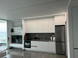 BL Apartment newly built 30m from beach