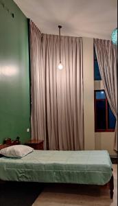 Guest house. Shared room in panoramic apartment. Private bathroom. Kitchen and washmachine