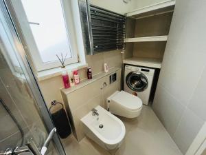 The Studio Serviced Apartment By AltoLuxoExperience Short Lets & Serviced Accommodation With Free Wifi
