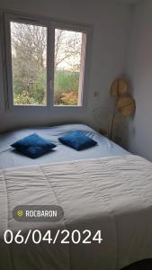Appartements Studio neuf rocbaron : photos des chambres