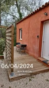 Studio neuf rocbaron - Forcalqueiret