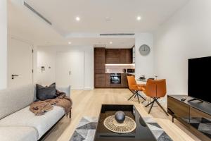 Khayat Homes - The Ostrich