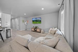 Contemporary Comfort in Quincy