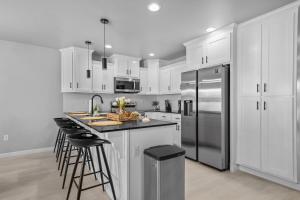 Contemporary Comfort in Quincy