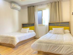 The address compound Families only