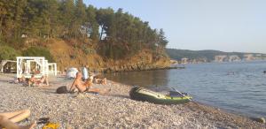 Apartments with parking space Komiza, Vis - 22657