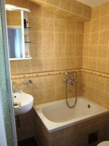 Seaside holiday house Podaca, Makarska - 22964