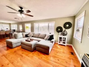 Harmony House - near TIEC, Lake Lure, Chimney Rock - Columbus