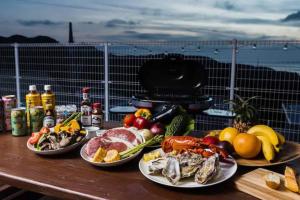 高台にある当施設は眺望が最高です！複数人でのご宿泊に最適最大11人収容OK！北部観光拠点に是非どうぞ