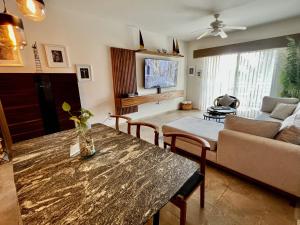 Beachfront 2 bedroom Condo in Playa Royale Resort, Nuevo Vallarta