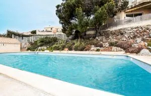 Stunning Home In Saint Pierre La Mer - Fleury