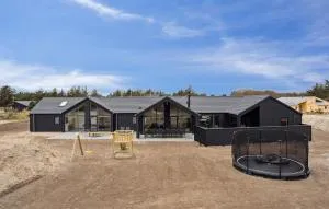 Lovely Home In Hvide Sande With Sauna - 比耶勒高