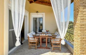 3 Bedroom Gorgeous Home In Koroni