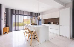 3 Bedroom Amazing Home In Allauch