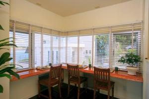 ビーチまで徒歩1分！海辺の家でゆったりと過ごせるハワイアンスタイルの一軒家！