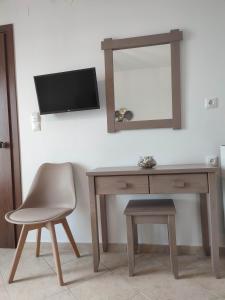 ANATOLI ROOMS SERIFOS