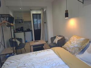 Appartements Sweet / Circuit 24h / Moto GP / Antares / Oasis - centre des expositions / Boulerie Jump : photos des chambres