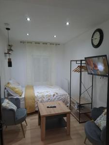 Appartements Sweet / Circuit 24h / Moto GP / Antares / Oasis - centre des expositions / Boulerie Jump : photos des chambres