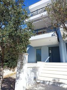 Saronida Seaside Townhouse - Ubytování bez kategorie ve městě Saronida