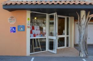 Hotels Logis Hotel De La Clape : photos des chambres