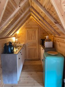 Maison bois kota bain nordique proche de la mer kota grill