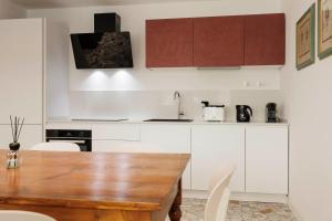 Giordano Luxury Home