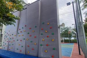 Aesthetic Urban Suite With Infinite Pool & Gym