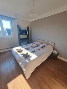 Appartements Appartement classe 3 etoiles, parking gratuit, proche centre-ville : photos des chambres