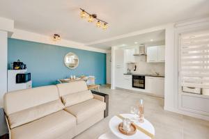 Air-conditioned Apartment - Sea View Port