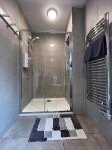 “ The Art House 4” Galway, Woodquay