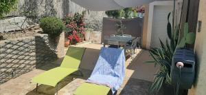 Maisons de vacances Jolie villa provencale avec piscine et vue mer : photos des chambres