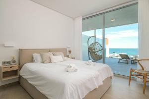 Med Two luxury apartment with sea view