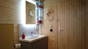 Wellnorama 2 - WellnessFerienhaus mit Pool, Sauna und eigenem Whirlpool mitten in Deutschland