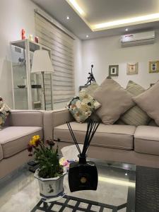 الركن البعيد