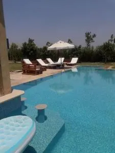 Private villa at a gated community - ‘Izbat Yūsif Barrādah